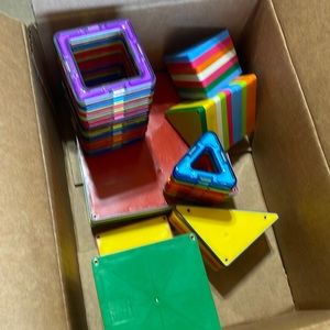 Magnatiles